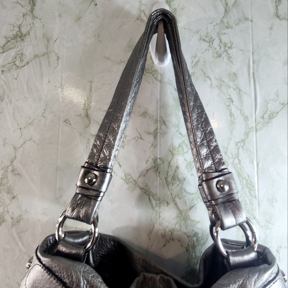B MAKOWSKY Silver Soft Leather Shoulder Bag - Picture 4 of 16